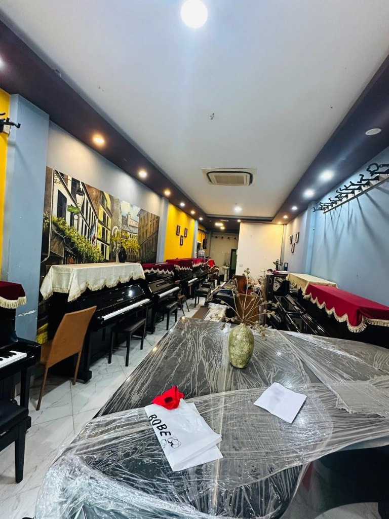Bán nhà phố Hào Nam, kinh doanh sầm uất, 56m2 5 tầng thang máy, 4m mặt tiền, giá 38,5 tỷ