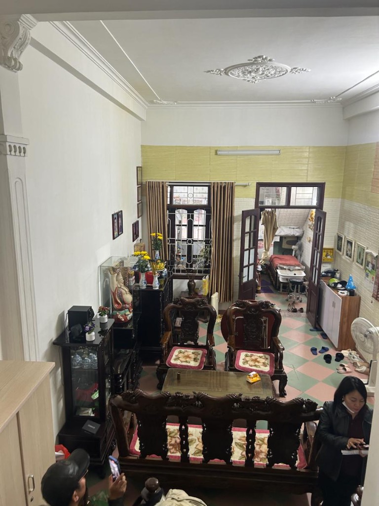 Bán nhà mặt phố Bùi Huy Bích, Hoàng Mai, diện tích 70m, 4 tầng, mặt tiền 4,7m