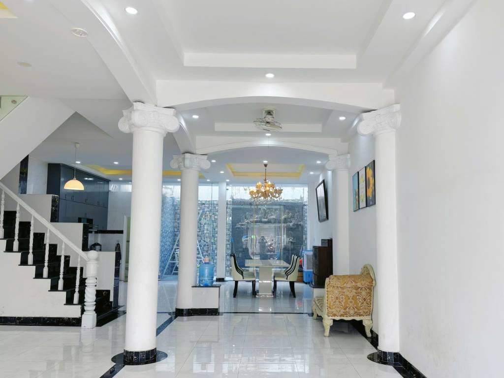 Bán nhà biệt thự liền kề tại KDC Phong Phú 5, Bình Chánh, 136.5m2 tiện ích đầy đủ