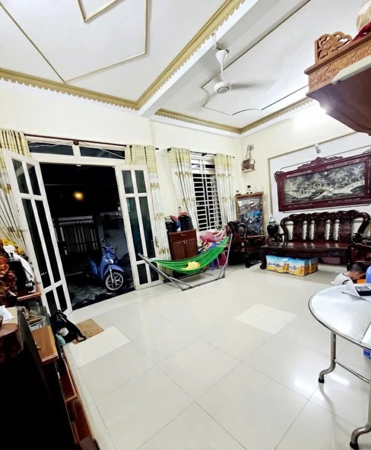 Bán gấp nhà An Dương Vương, Bình Tân, gần công viên Phú Lâm, 2 tầng, giá 6,9 tỷ