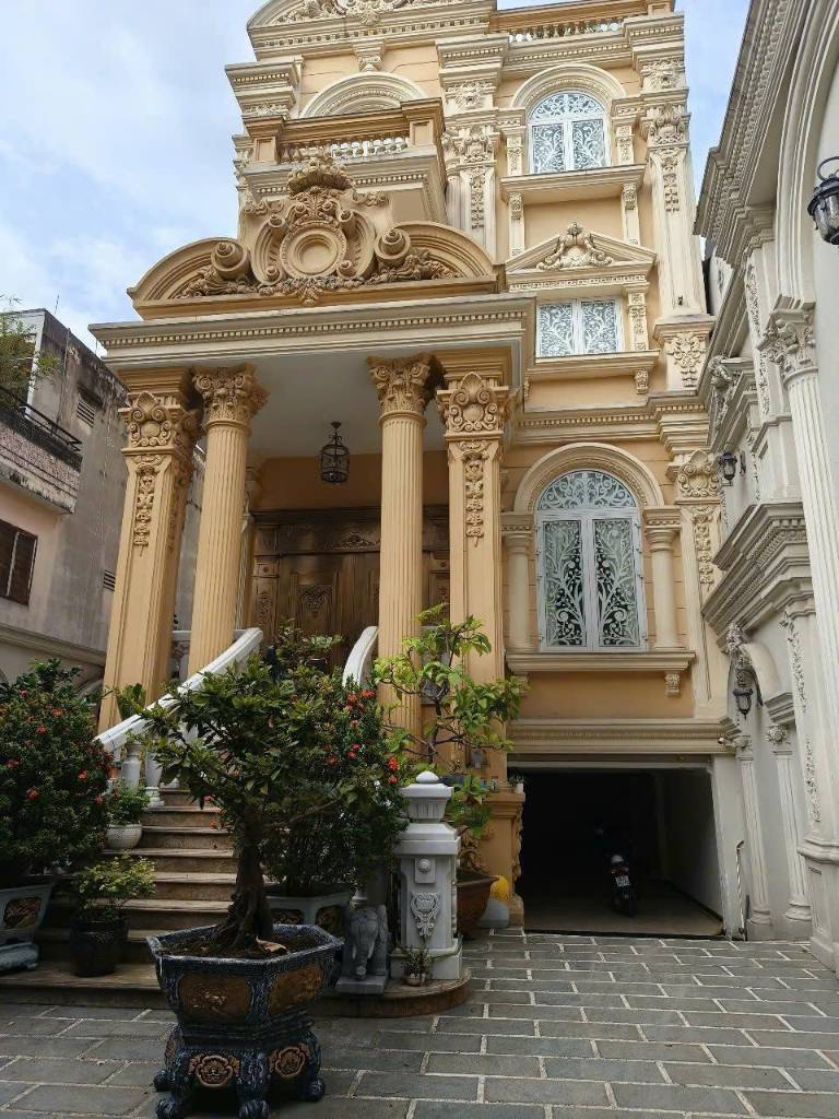 BÁN BIỆT THỰ ĐƯỜNG BÀNH VĂN TRÂN, TÂN BÌNH, KHUÔN VIÊN VILLA 374M2, NGANG 11M ĐẲNG CẤP