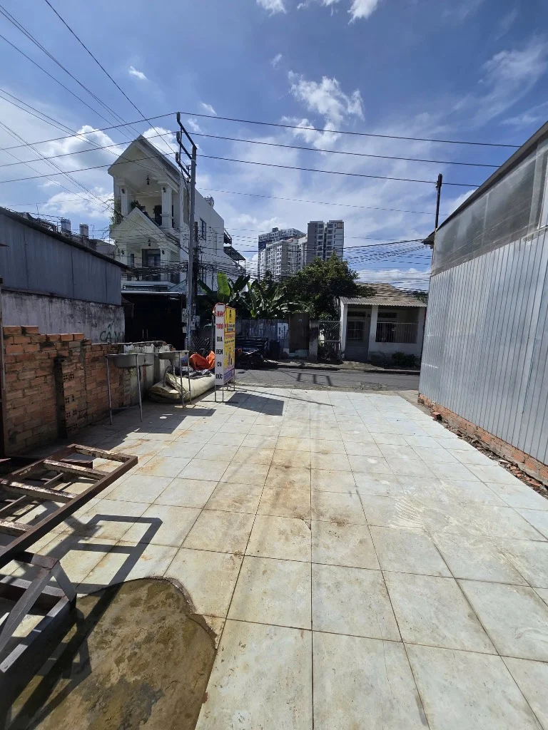 Chủ bán gấp đất Chánh Nghĩa, Thủ Dầu Một, dt 167m2 ngay trung tâm, giá 4,8 tỷ