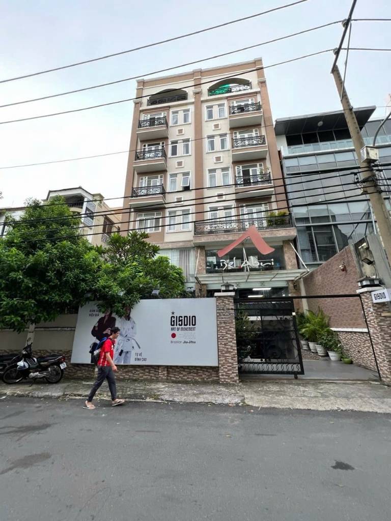 Bán tòa CHDV Ung Văn Khiêm, kế bên ĐH Hutech, 7 tầng ngang 5,5x25m, HĐT 120tr/tháng, 40 tỷ