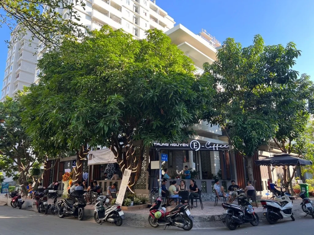 BÁN BIỆT THỰ GÓC 3 MẶT TIỀN KDC LÊ THÀNH, 169M2 NGANG 10X18M, 3 TẦNG 4PN, CÓ THU NHẬP