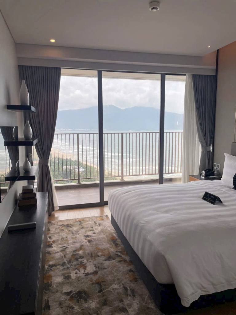 Bán quỹ căn hộ Soleil Đà Nẵng, tầng cao 34/45 full nội thất, vận hành Airbnb vốn đầu tư 3,7 tỷ