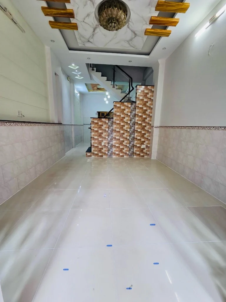 Bán gấp nhà mặt tiền khu Tên Lửa, Bình Tân, 4 tầng 48m2,  ô tô ngủ trong nhà, giá 7.39 tỷ