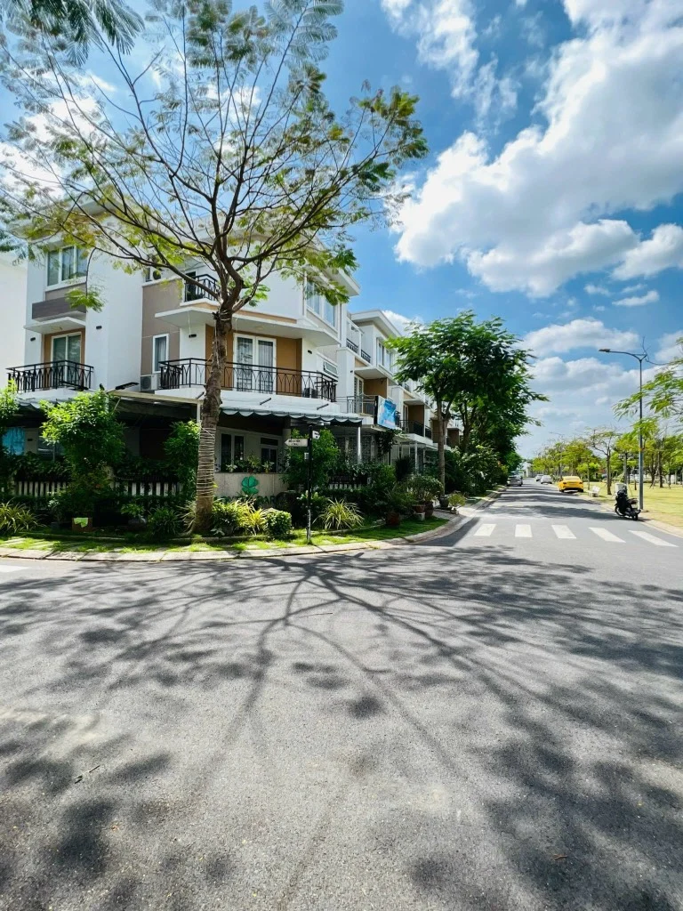 SIÊU PHẨM CĂN GÓC 2 MẶT TIỀN LOVERA PARK, BÌNH CHÁNH, VIEW CÔNG VIÊN, ĐÃ HOÀN THIỆP ĐẸP