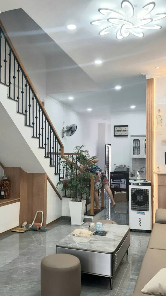 Bán nhà liền kề KĐT Hà Quang, Nha Trang, 3 tầng đẹp kiên cố, dt 90m2 giá nhỉnh 10 tỷ