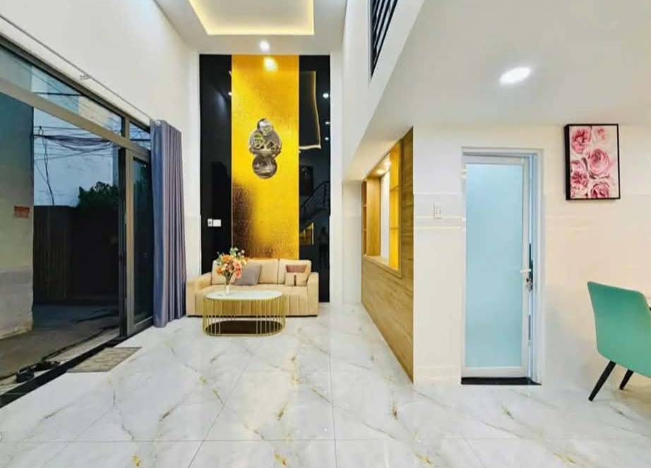 Bán nhà Nguyễn Duy Cung, Gò Vấp, 2 lầu 3 phòng ngủ, giá chỉ 3.8 tỷ