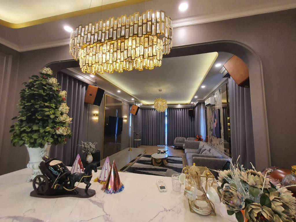 Bán biệt thự Nguyễn An Ninh, trung tâm hành chính Dĩ An, diện tích 256m², giá 23 tỷ