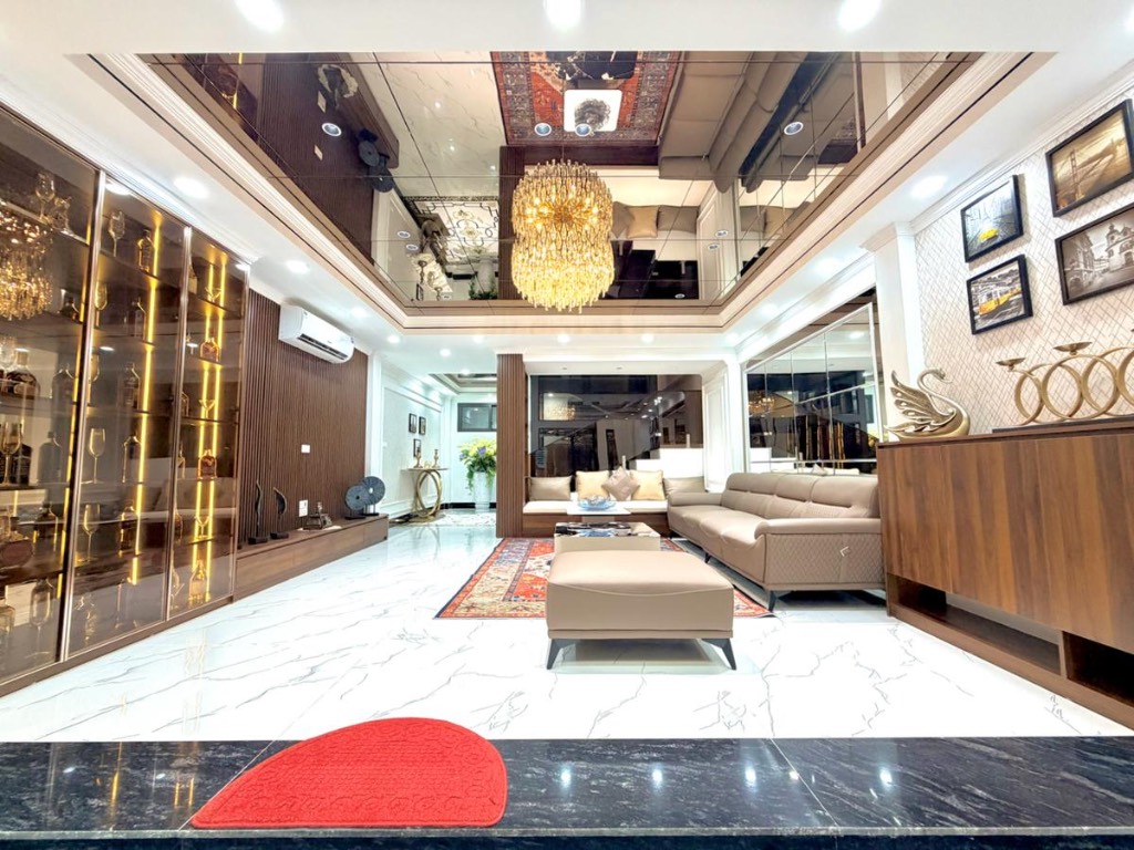 Bán nhà Đê La Thành, Đống Đa, 6 tầng thang máy, 58m2 mặt tiền 5m giá 18 tỷ
