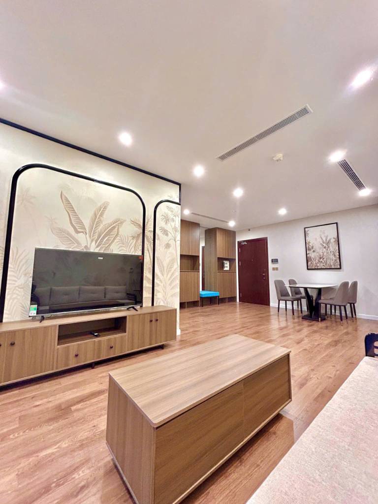 Bán căn hộ Cienco1 Hoàng Đạo Thuý, dt 110m2, 3pn 2vs hơn 9 tỷ căn góc, full NT