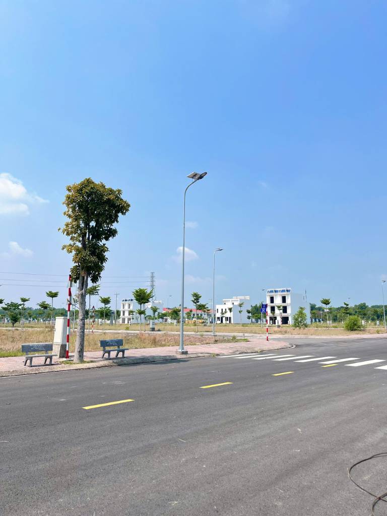 Bán đất nền mặt tiền Alana City DT741 Phước Hòa Phú Giáo, dt 75m2 giá 1.3 tỷ