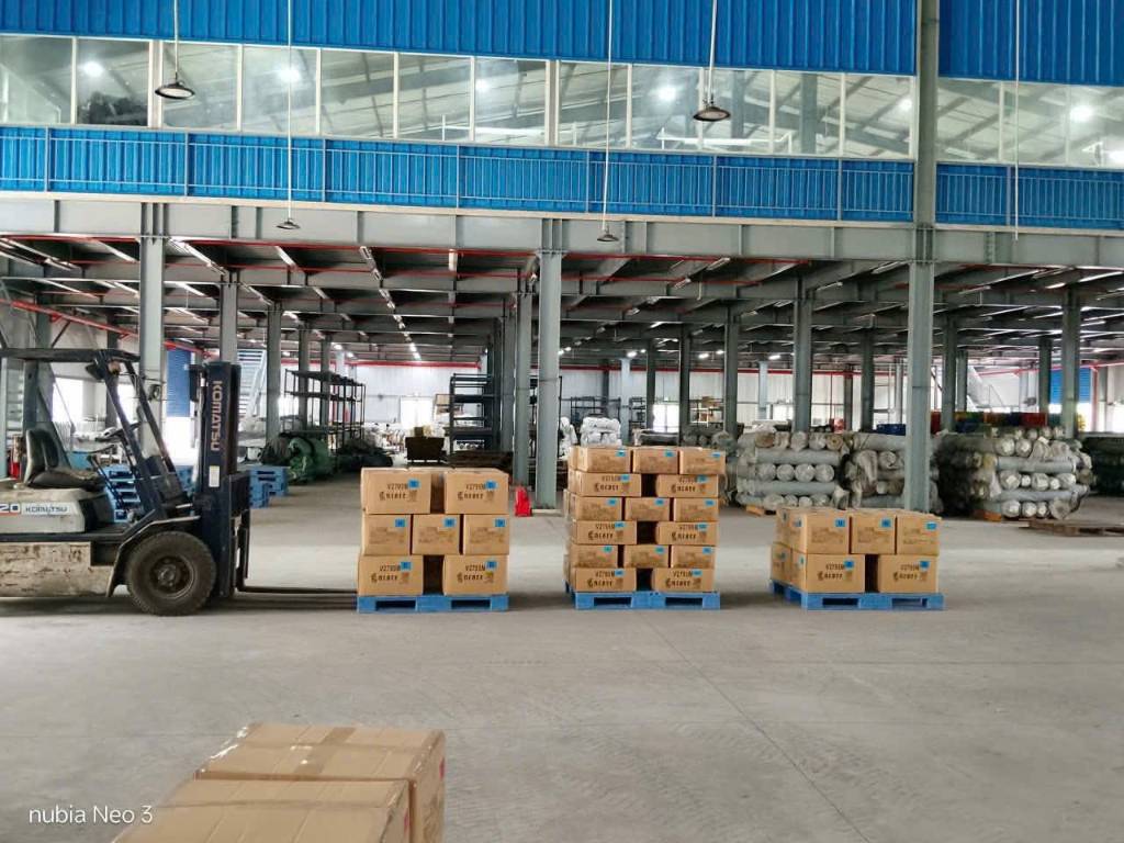 Bán xưởng KCN Xuyên Á Đức Hoà Long An, DTXD 4000m2, có văn phòng, xưởng trệt lửng, điện 400kva