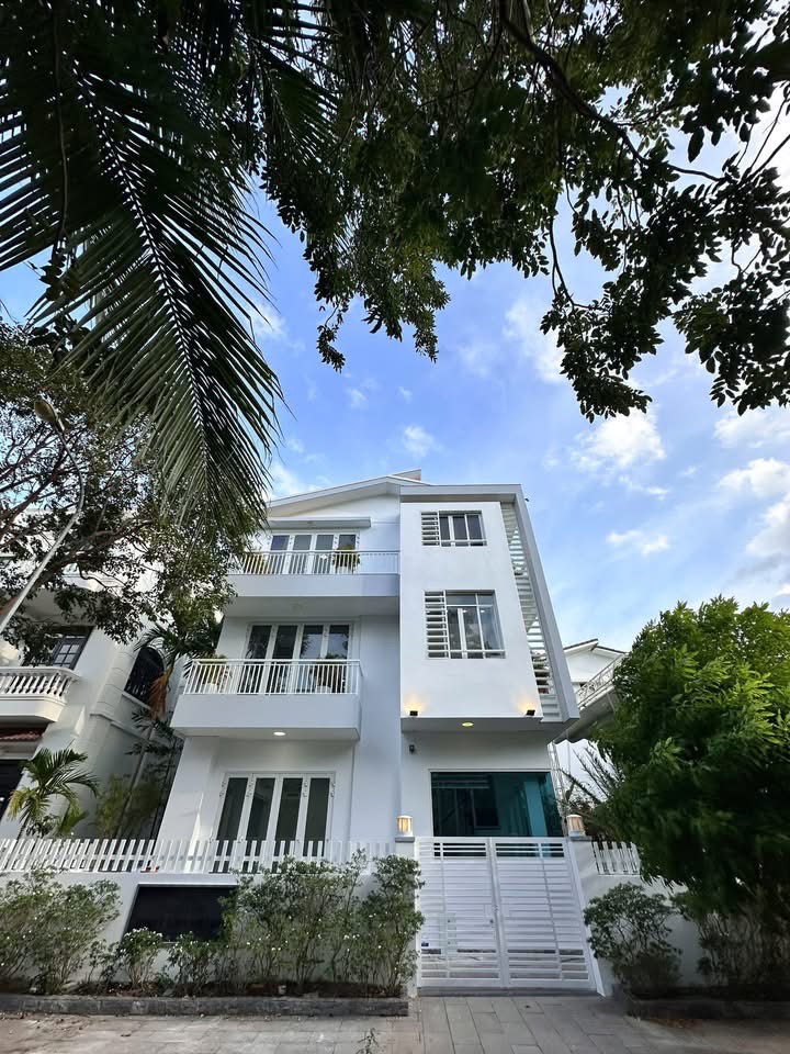 BÁN BIỆT THỰ AN VIÊN, GẦN BIỂN NHA TRANG, HIỆN ĐẠI, PHÙ HỢP ĐẦU TƯ HAY NGHĨ DƯỠNG