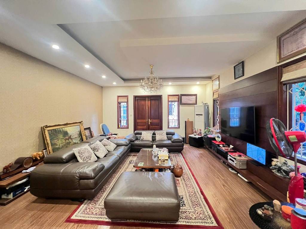 Bán nhà phố Trung Kính, Cầu Giấy, gần phố, lô góc, ô tô, ở sướng 55m2, 5 tầng, giá 13.5 tỷ