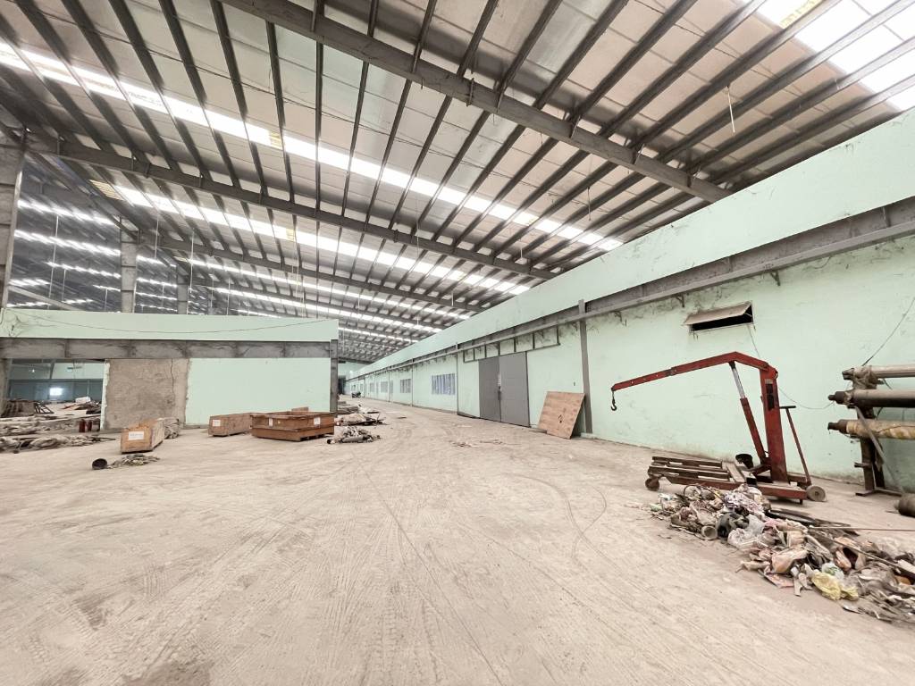 CHO THUÊ NHÀ XƯỞNG KHU CÔNG NGHIỆP VŨNG ÁNG, HÀ TĨNH, DT LỚN 30000M2, CAO 9M, ĐIỆN 3 PHA