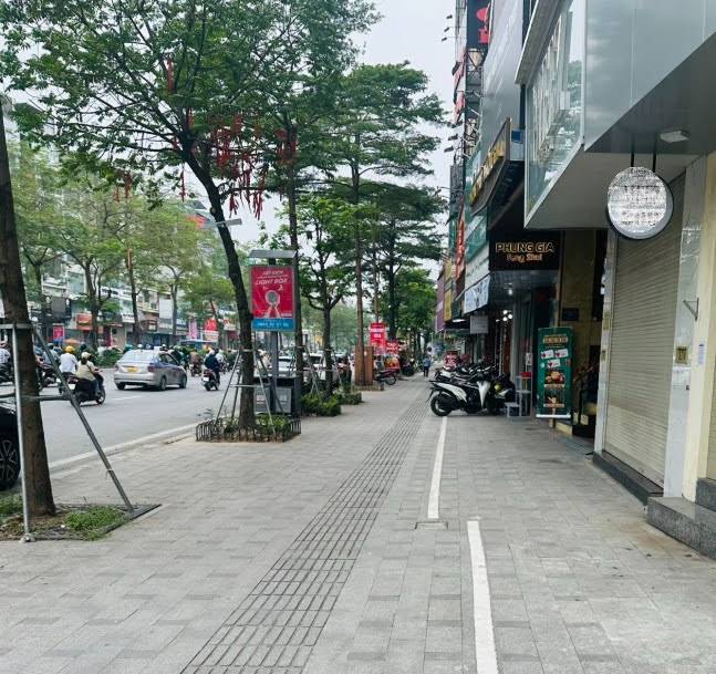 Bán nhà mặt phố Lê Thanh Nghị, Hai Bà Trưng, diện tích 123m2, giá 69 tỷ 8 tầng căn góc