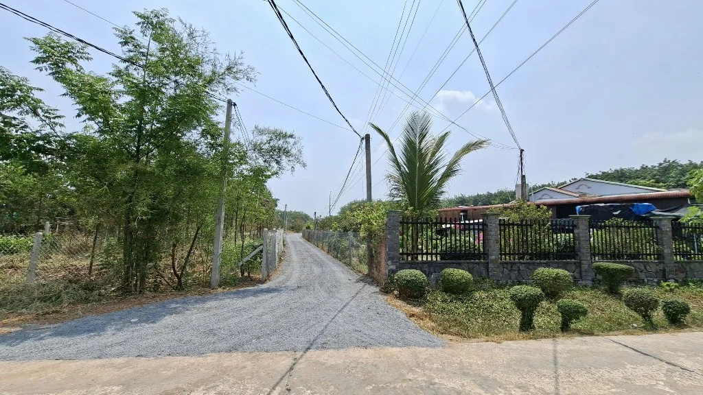 Cần bán đất Khu phố 4, Chơn Thành, Bình Phước, dt  171m2 giá rẻ