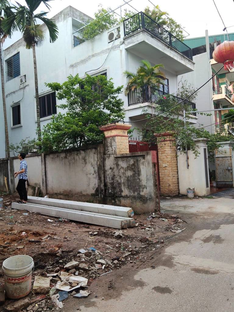 Bán đất phân lô phố Hoa Bằng, Cầu Giấy, cách ô tô tránh 10m, 2 thoáng sáng, 50m2, 12.5 tỷ