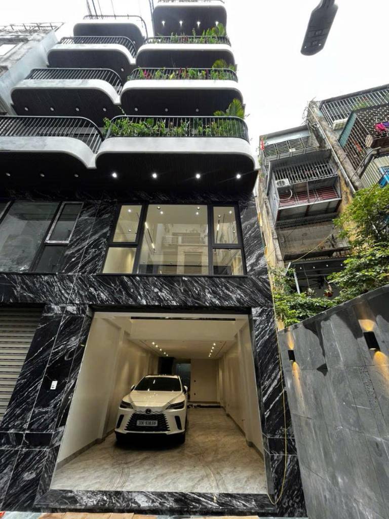 Bán nhà phân lô phố Hoàng Quốc Việt, Cầu Giấy, ô tô tránh, DT 65m2 6  tầng, giá 25 tỷ