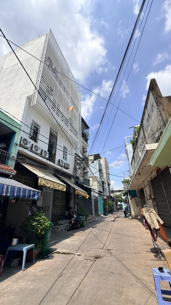 Bán tòa CHDV Tỉnh lộ 10 Bình Tân, 177m2 ngang 7,5x24 4 tầng thang máy, 32 phòng thu nhập 135tr/tháng