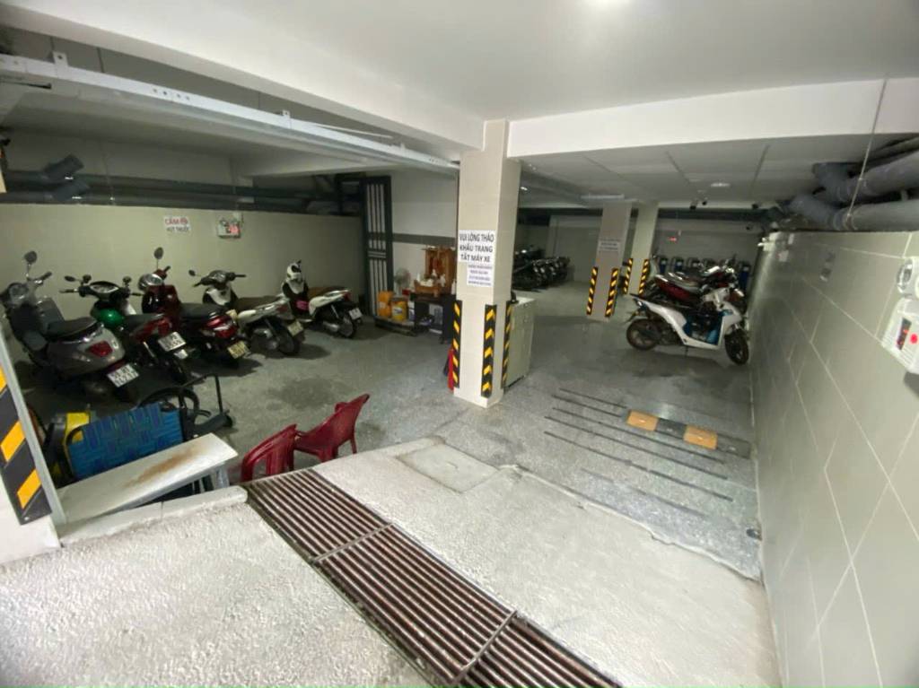 Bán nhà góc 2mt Phan Văn Hân, Bình Thạnh, Dt 9x20m, 3 tầng, giá 43 tỷ