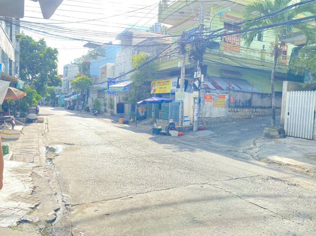 Bán nhà 2 mặt tiền Ngô Đến Nha Trang, đối diện chợ Sơn Thủy, Diệp Minh Tuyền, giá 5,7 tỷ