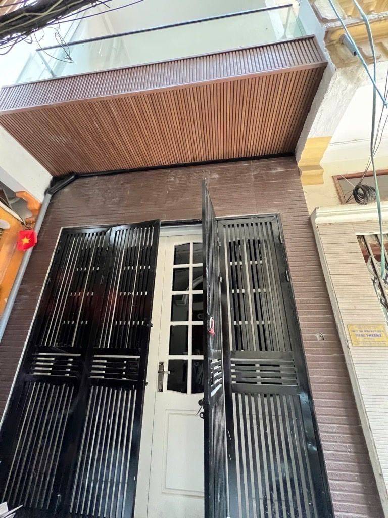 Bán nhà Bùi Ngọc Dương Quỳnh Lôi Hai Bà Trưng, dt 42m2 giá 9.65 tỷ