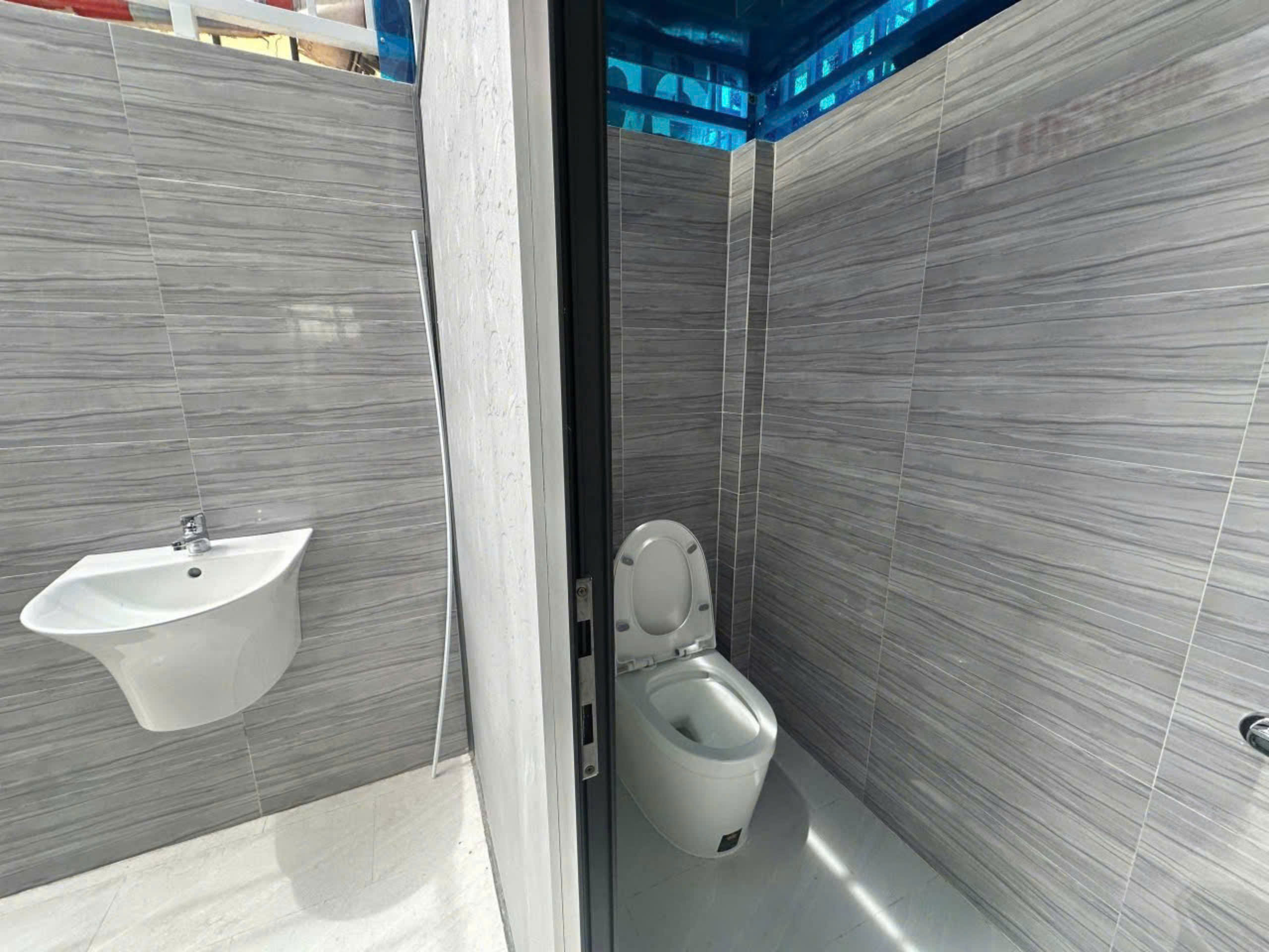 Tối thời điểm hiện tại trang chủ okvip có bao nhiều trang thành viên được hiện thị trên trang chủ Okevip hiện đang mở 98m2 D'. Le Pont D'or, Hoàng Cầu, Đống Đa, đủ nội thất giá 18 triệu/tháng
