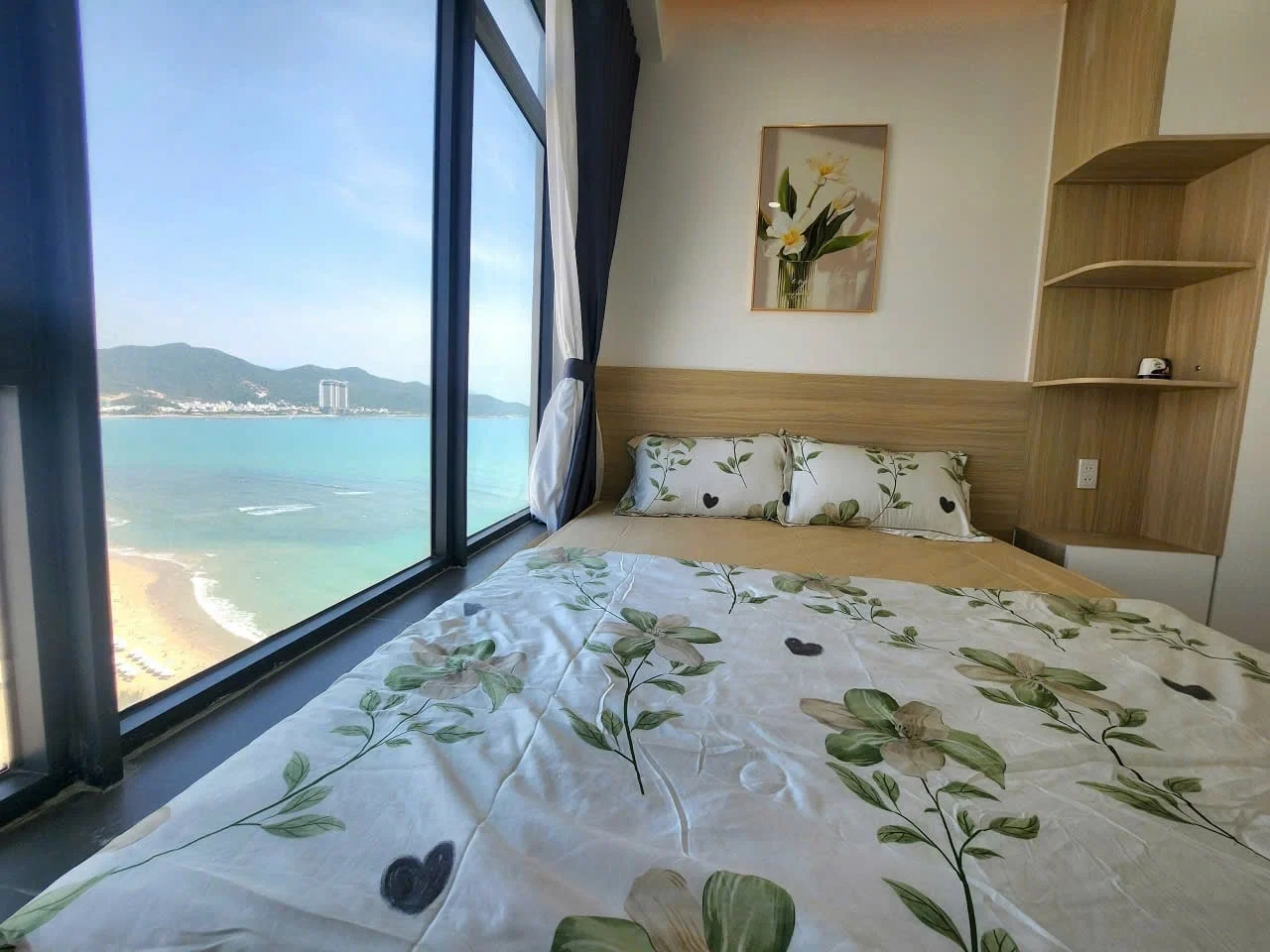 Cần tiền bán căn hộ Happy Valley Premier 170 m2, lầu cao view Đông Nam giá 14,4 tỷ, Giá thấp nhất