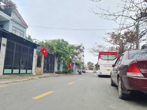 Bán lô đất MT Liên Chiểu, gần bến xe, đường 7m5, diện tích 331m2, giá 9 tỷ