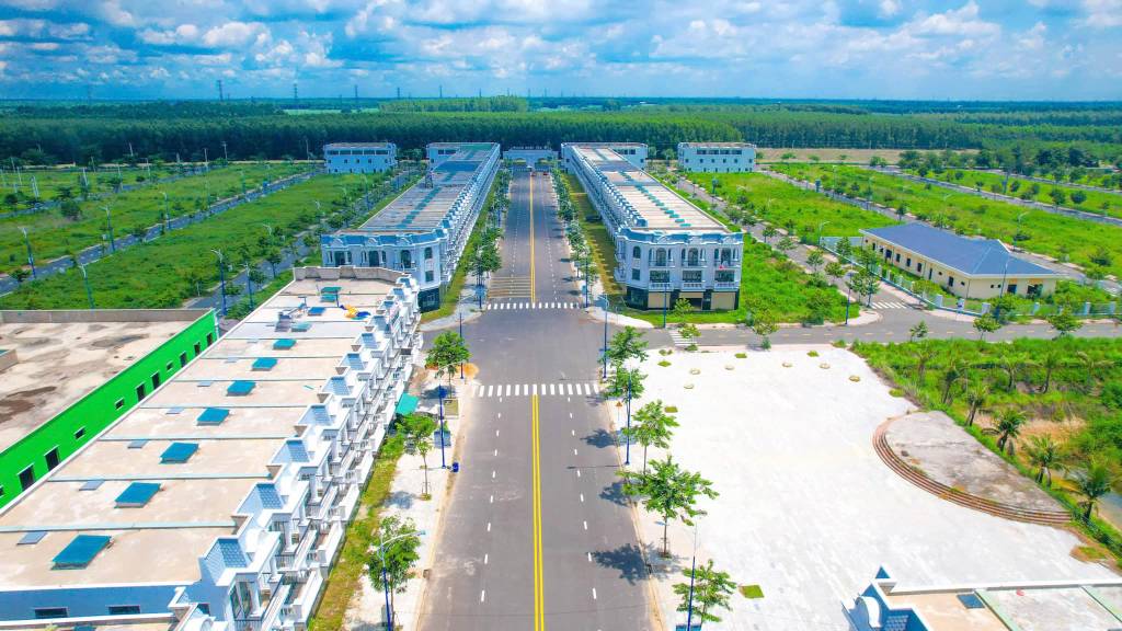 Bán đất nền giá rẻ Thăng Long Central City, Bình Dương, 2 nền liền kề 80m2, chỉ 850tr/nền