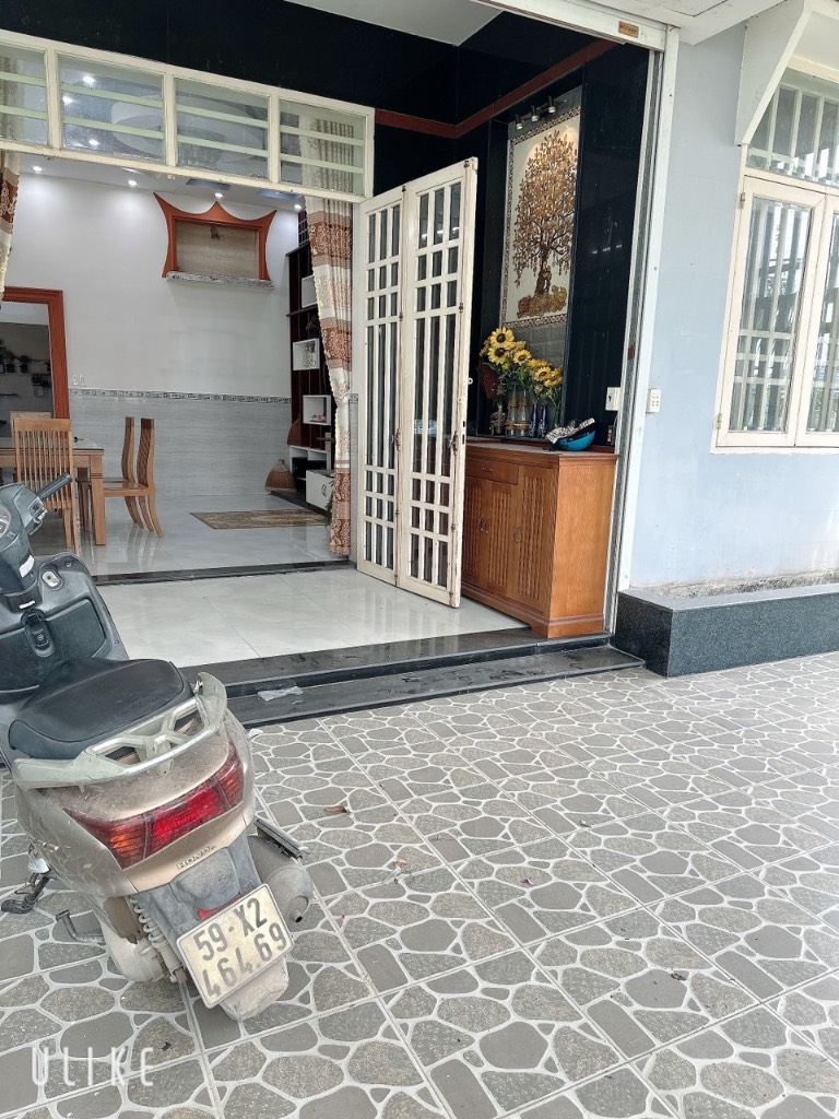 Bán nhà riêng 3 tầng 6mx19m Đường Lê Văn Lương, Nhà Bè tiện ích đầy đủ