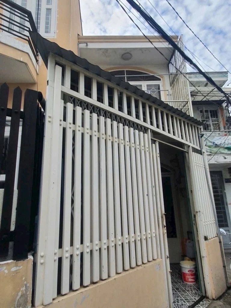 Bán Nhà Chính Chủ Gửi Quận 7 Sát Hẻm Xe Hơi 4 Tỷ Nhẹ Còn Thương Lượng