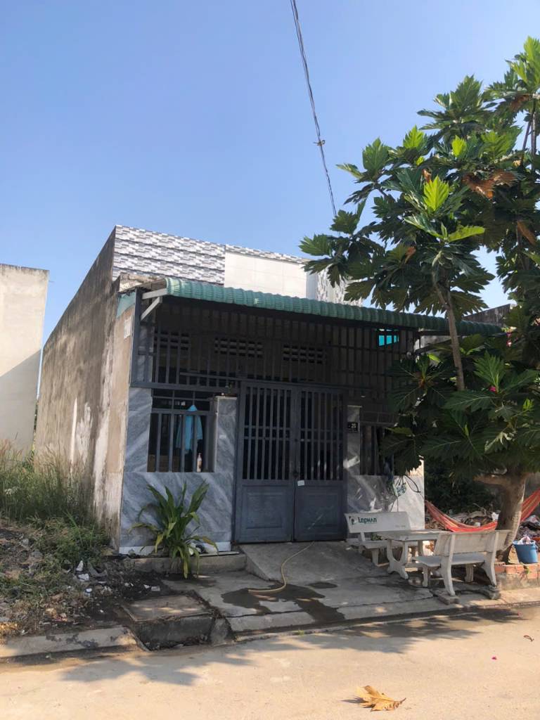 Bán nhà tại Xã Mỹ Hạnh Nam, Huyện Đức Hòa, Long An, 75m2 giá 1.7 tỷ