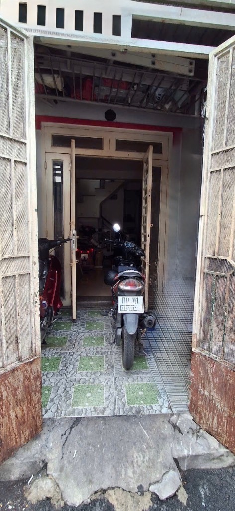 Bán nhanh nhà riêng Phường 6, Quận Gò Vấp, gần Lottle, công viên văn háo, giá chỉ 2.8 tỷ