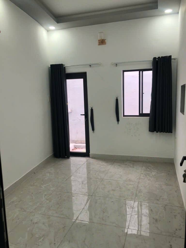 Bán nhanh nhà 3 tầng Nguyễn Tư Giản, Phường 12, Quận Gò Vấp, gần Emart, giá chỉ 2.55 tỷ
