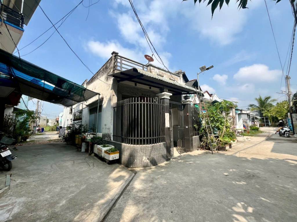 Bán nhà 100m2 tại Mỹ Hạnh Nam, Đức Hòa, Long An, giá 950 triệu