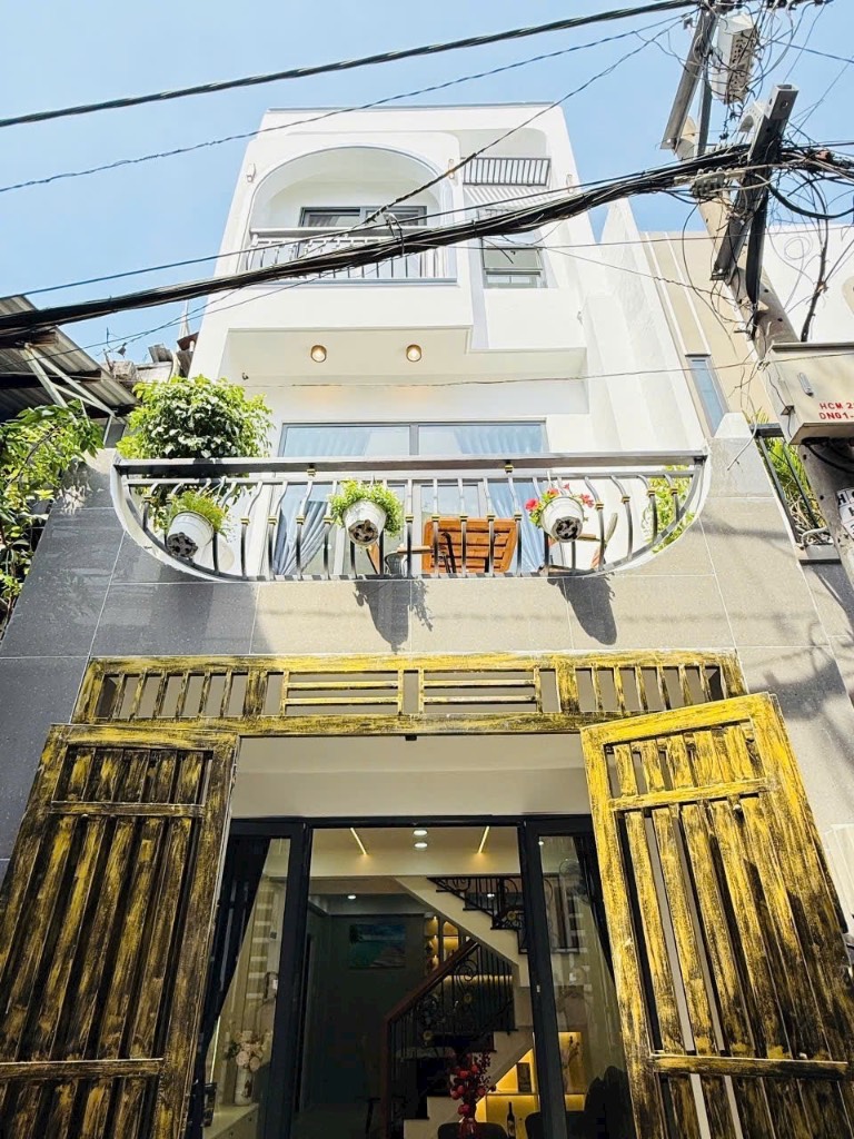 Bán nhà 3 tầng gần hẻm xe hơi Quang Trung, 40m², 4PN, full nội thất, giá nhỉnh 5 tỷ