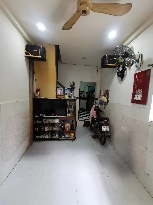 Bán nhanh nhà mặt tiền Phường 5, Quận Gò Vấp, diện tích 23 m², giá 2.25 tỷ