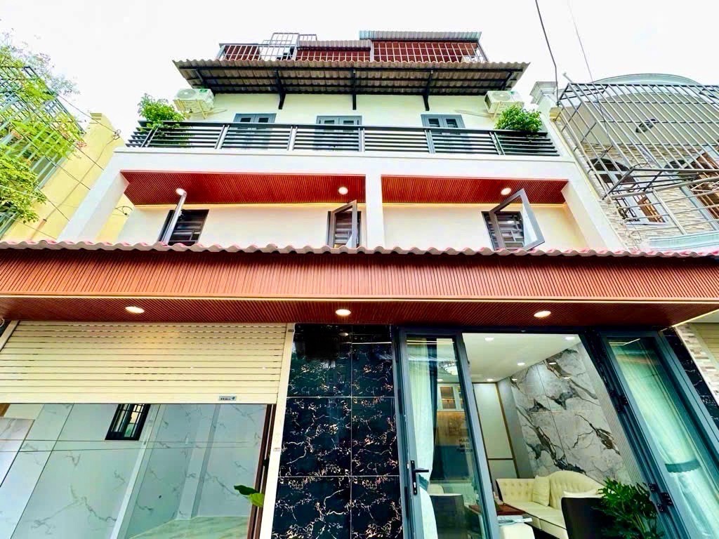 Bán nhà hẻm xe hơi, 4 tầng, ngang 7m, gần công viên Làng Hoa, Gò Vấp, chỉ 4.85 tỷ