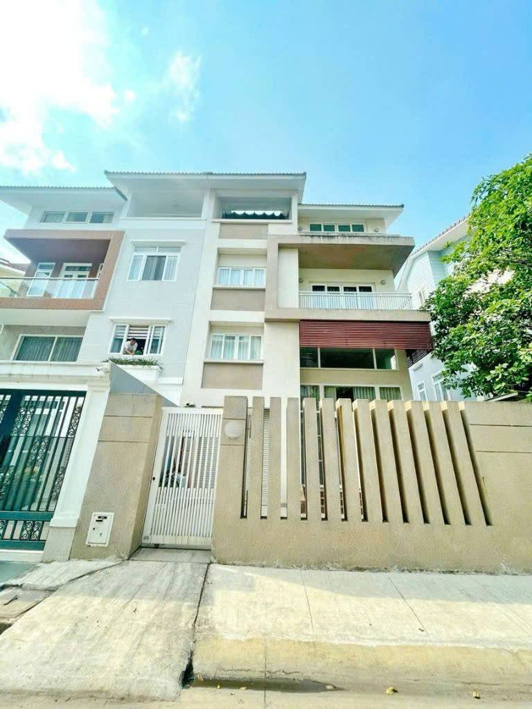 Bán biệt thự Phú Mỹ VPH đường 14, 194m², full nội thất – chốt giá 31.5 tỷ
