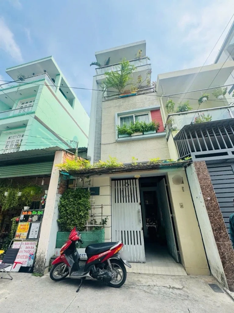 Bán nhà 4 tầng hẻm xe tải đường Lê Trọng Tấn, Tân Phú, 70m², 5PN, sổ hồng riêng, chỉ 7.9 tỷ