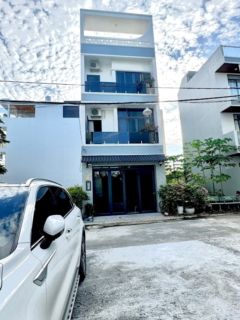 Bán nhà Đào Tông Nguyên, Nhà Bè, 50m2, hẻm xe hơi, sổ hoàn công đầy đủ