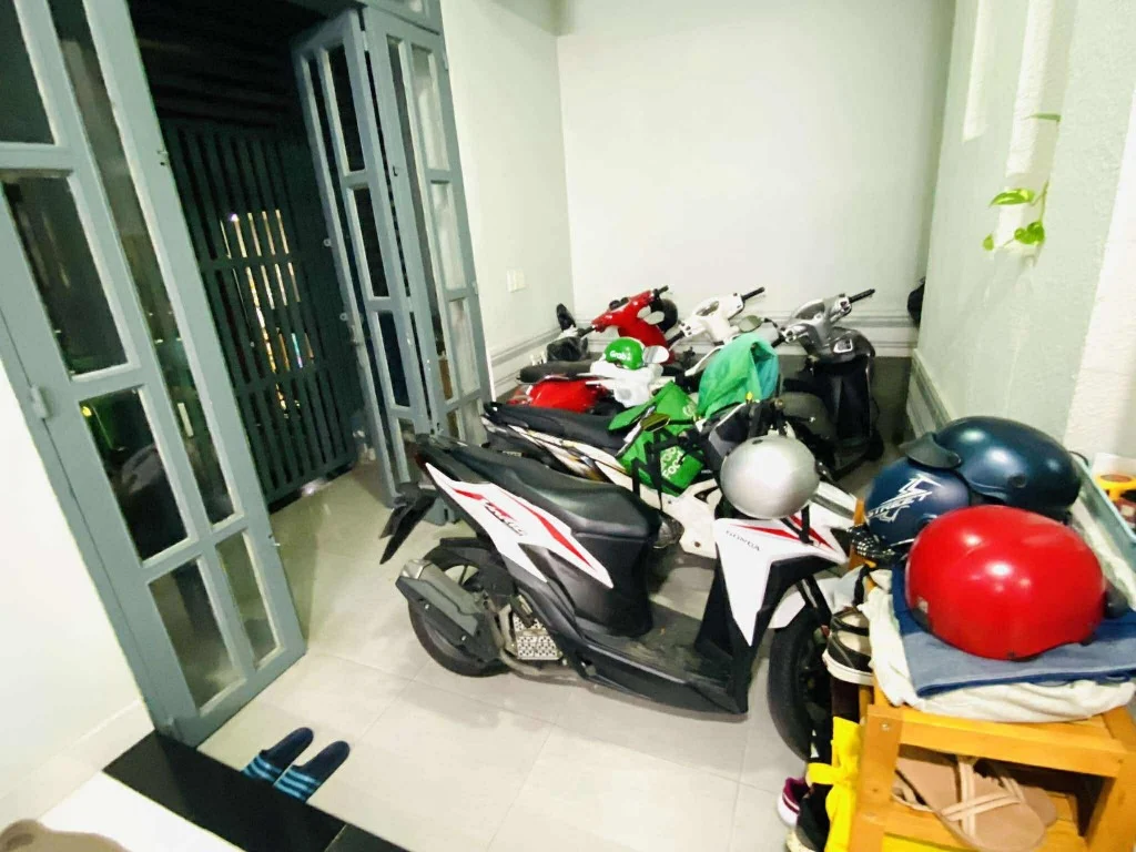 Bán nhà Huỳnh Tấn Phát, Quận 7, 71m², full nội thất, giá 5.4 tỷ