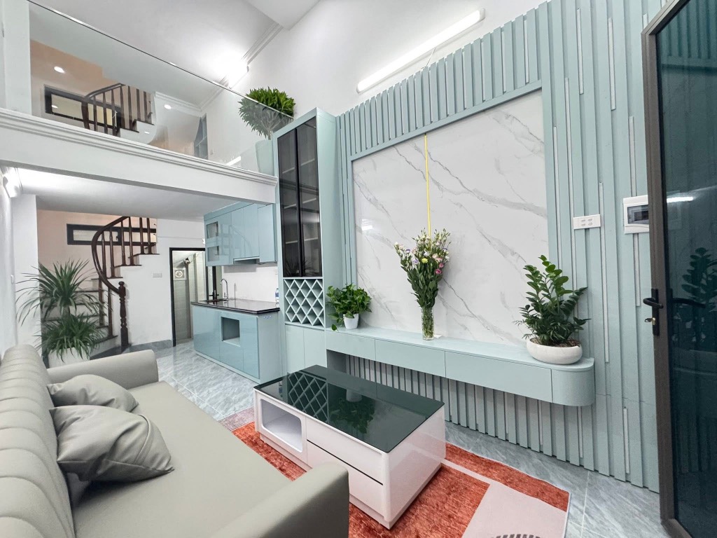 Bán nhà 23m² Định Công Thượng, ngõ ba gác, nhà đẹp, về ở ngay, giá 4.45 tỷ