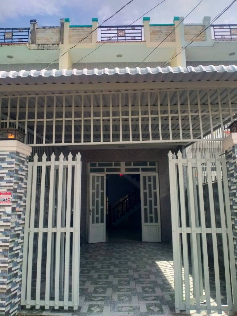 Chính chủ cần bán nhà gần khu đô thị 5 sao, ĐT835, xã Tân Quý Tây, huyện Bình Chánh – do chuyển công tác ít về