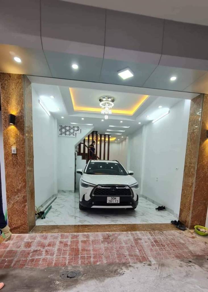 Bán nhà mặt ngõ Xuân Phương, Nam Từ Liêm, 37m², 5 tầng, ô tô qua nhà, gần Trịnh Văn Bô