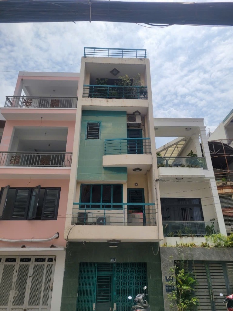 Bán nhà Phú Thuận, Quận 7, ngay cầu Phú Mỹ, mặt phố, nội thất đầy đủ, 75m2 x 5 tầng
